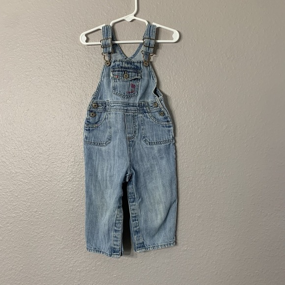 Osh Kosh B'Gosh‎ Girls 18M Blue Jean Denim Overalls Vestbak Butterfly Embroidery - Picture 1 of 8